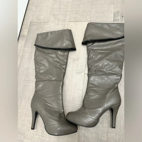 Grey Slouch Boots - Picture 1 of 9